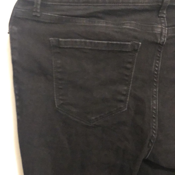 Old Navy Black Distressed Rockstar Super Skinny High Rise - Picture 4 of 7